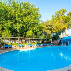 CLUB APERION BEACH HOTEL 3★