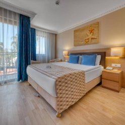 NUMA CLUB SIDE HOTEL 5★