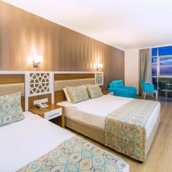 LONICERA RESORT & SPA HOTEL 5★