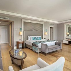 TITANIC DELUXE GOLF BELEK 5★