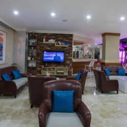 CLUB BIG BLUE SUITE 4★