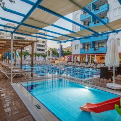 CLUB BIG BLUE SUITE 4★