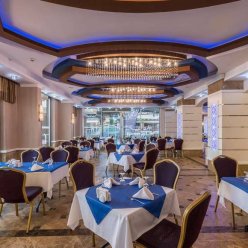 TAC PREMIER HOTEL & SPA 4★