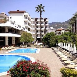 BOULEVARD HOTEL 4★