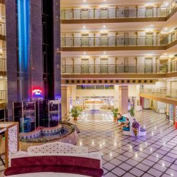 HOLIDAY PARK RESORT 5★