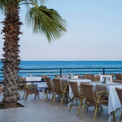 CLUB HOTEL RAMA 3★