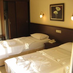 STARBERRY HOTEL 3★