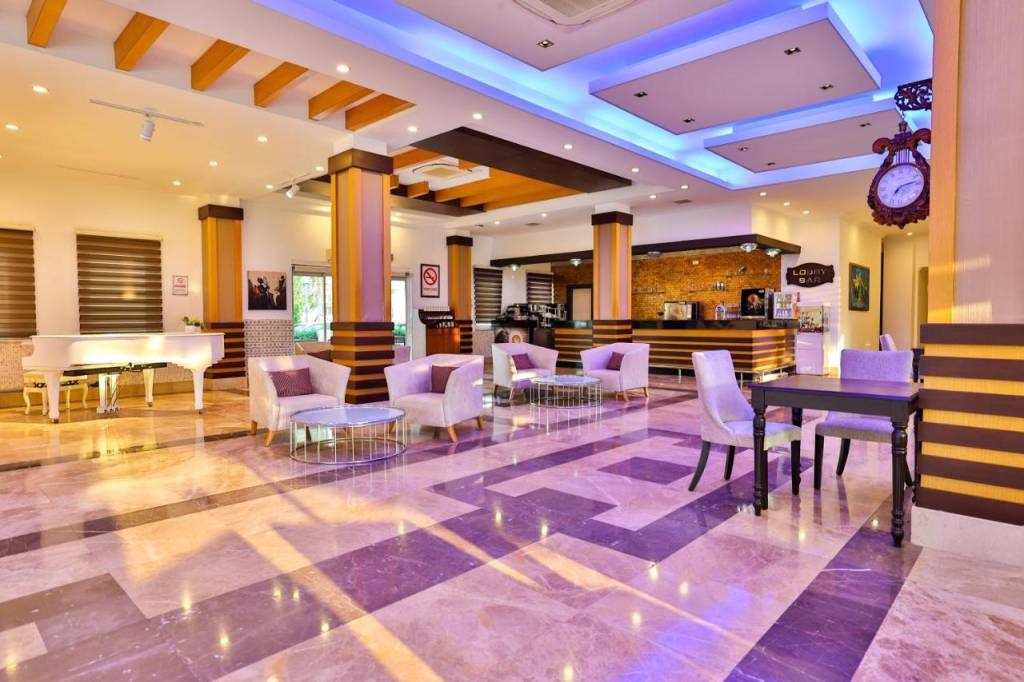 CRYSTAL AURA BEACH & SPA 5★