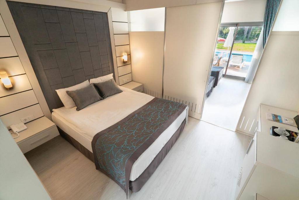 LINDA RESORT HOTEL 5★