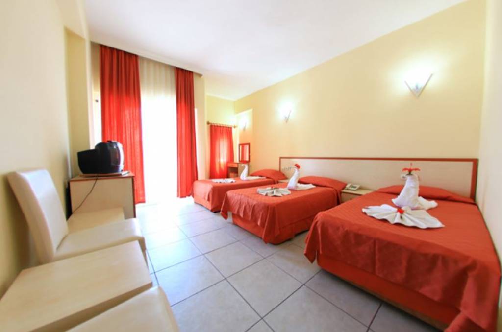 GOLDEN SUN HOTEL 3★