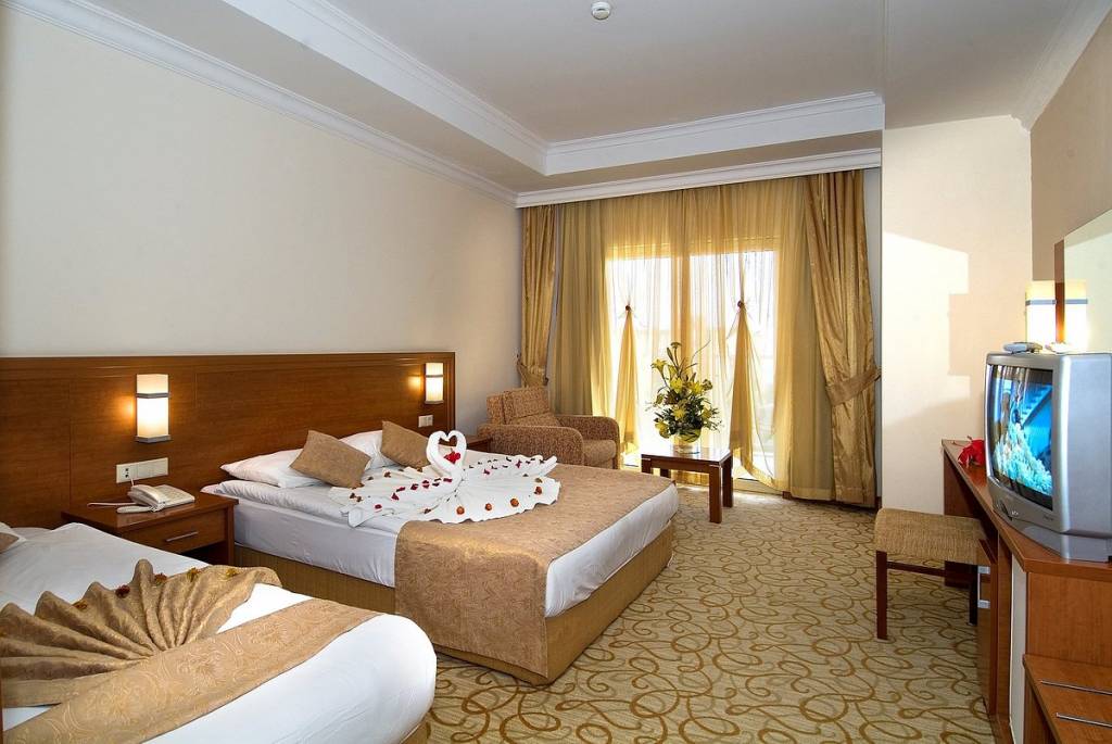 HEDEF RESORT HOTEL & SPA 5★