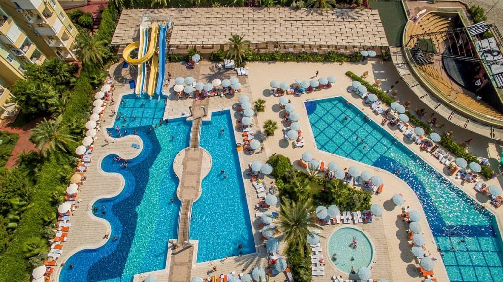 HEDEF RESORT HOTEL & SPA 5★