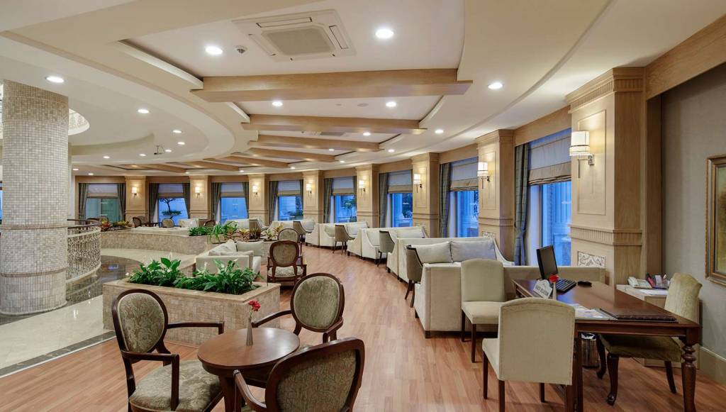 ALBA QUEEN HOTEL 5★