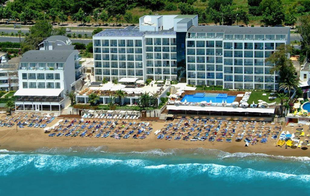 YALIHAN UNA HOTEL 4★