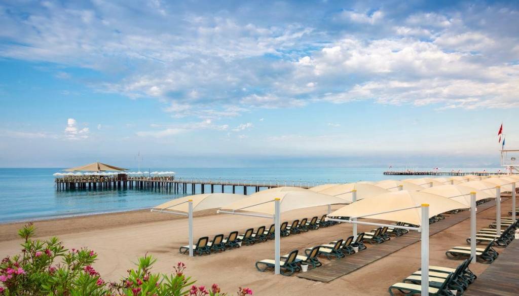 CALISTA LUXURY RESORT 5★