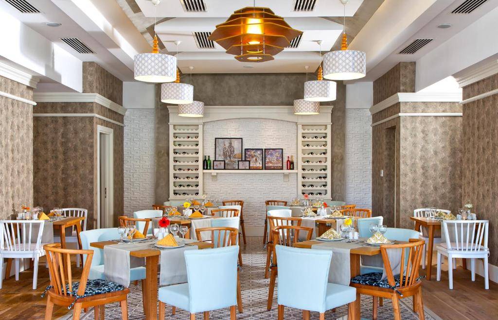 GRAND PARK LARA 4★