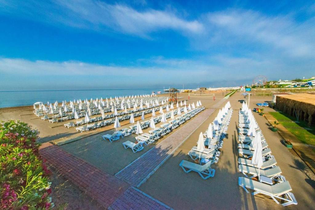 GRAND PARK LARA 4★