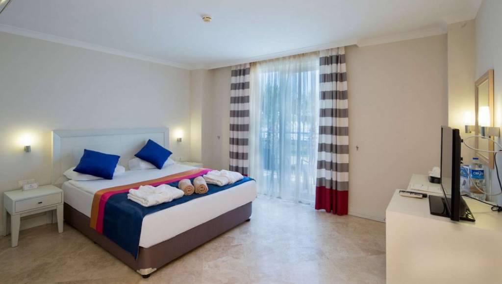 CRYSTAL BOUTIQUE BEACH RESORT (tikai pieaugušajiem, 16+) 5★