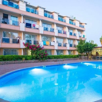 CLUB APERION BEACH HOTEL 3★