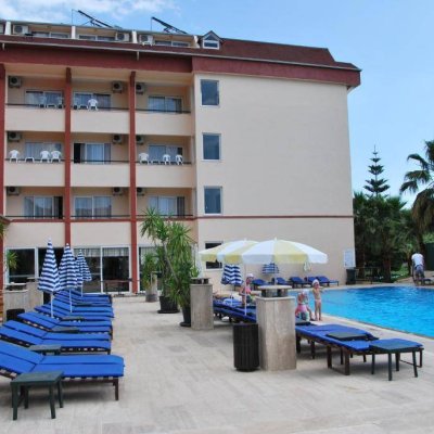 CASTLE PARK HOTEL 3★