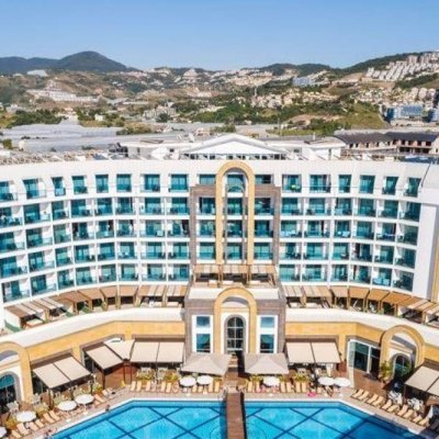 THE LUMOS DELUXE RESORT HOTEL & SPA 5★