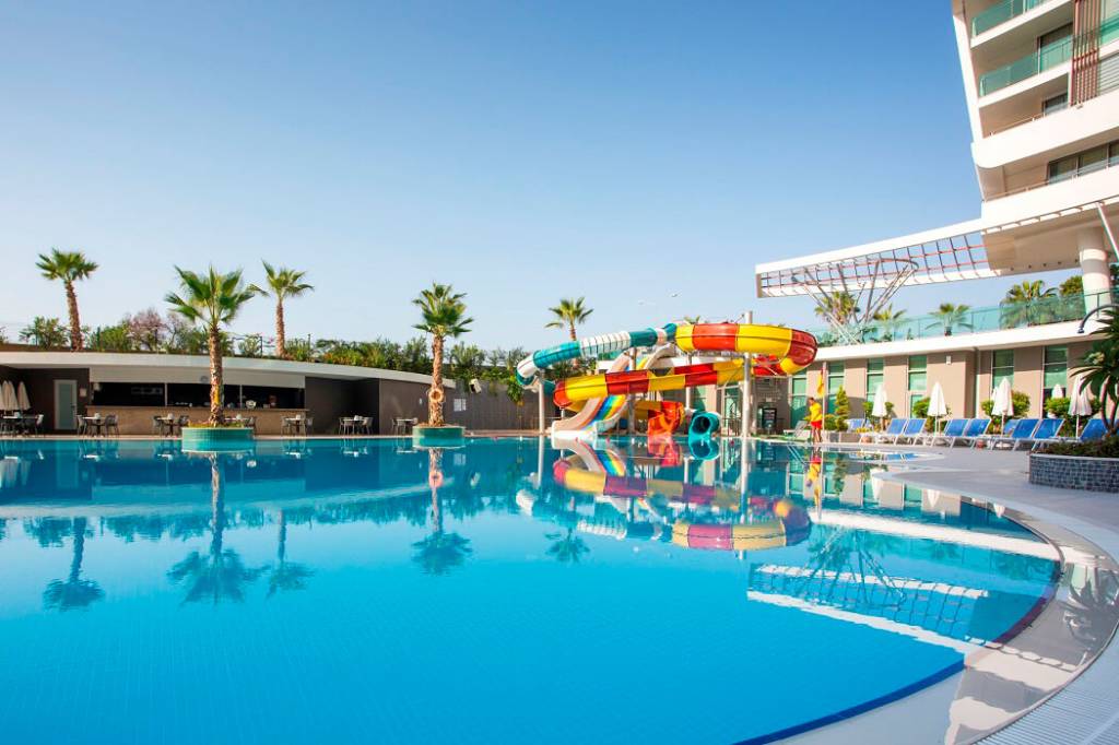 XORIA DELUXE HOTEL 5★