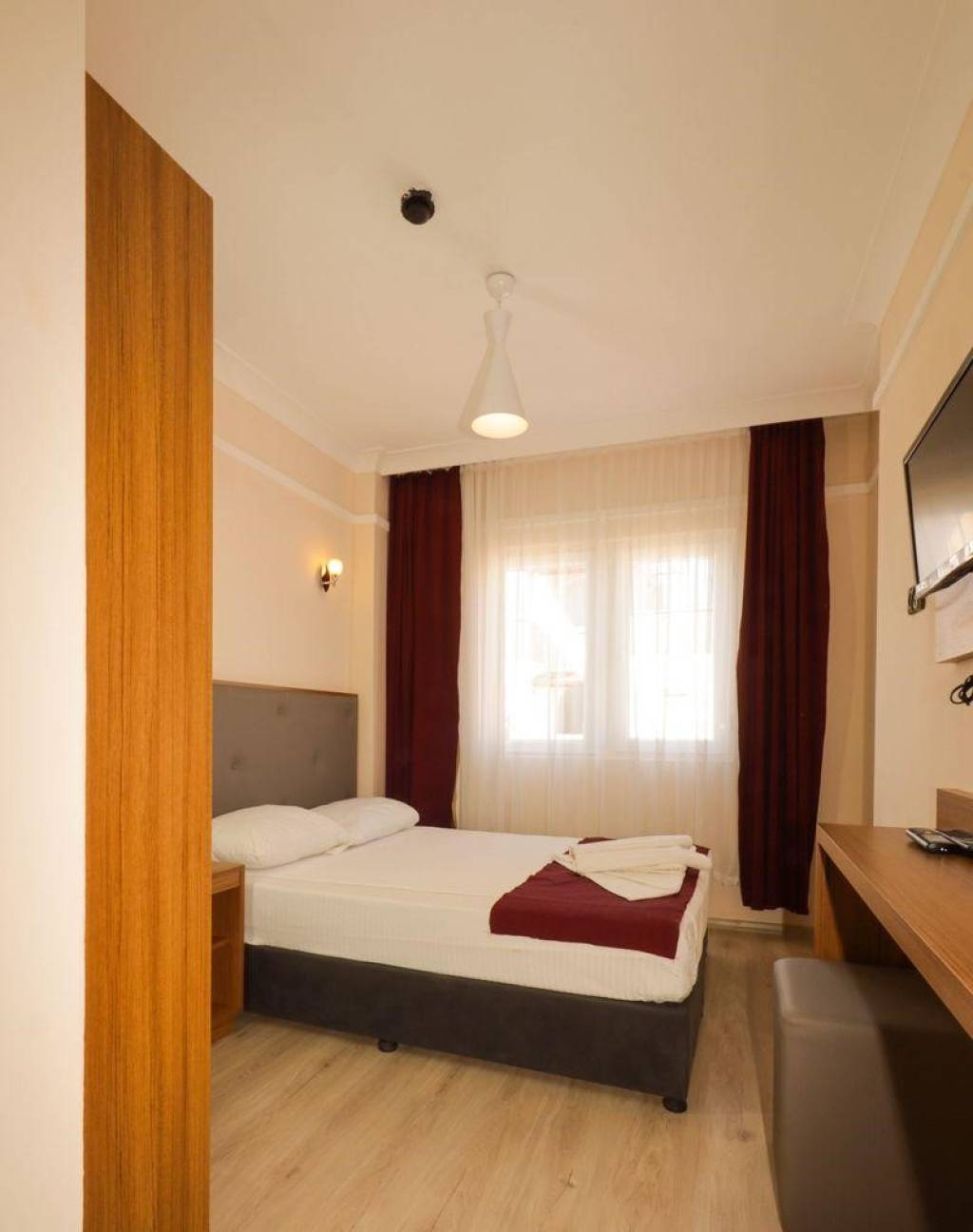 THRONE BEACH RESORT & SPA 4★