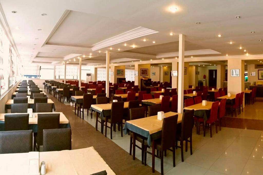 CLUB BAYAR BEACH HOTEL 4★