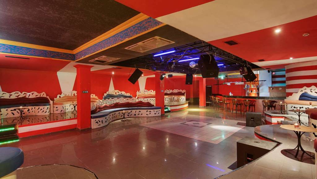 LARISSA SULTAN'S BEACH HOTEL 4★