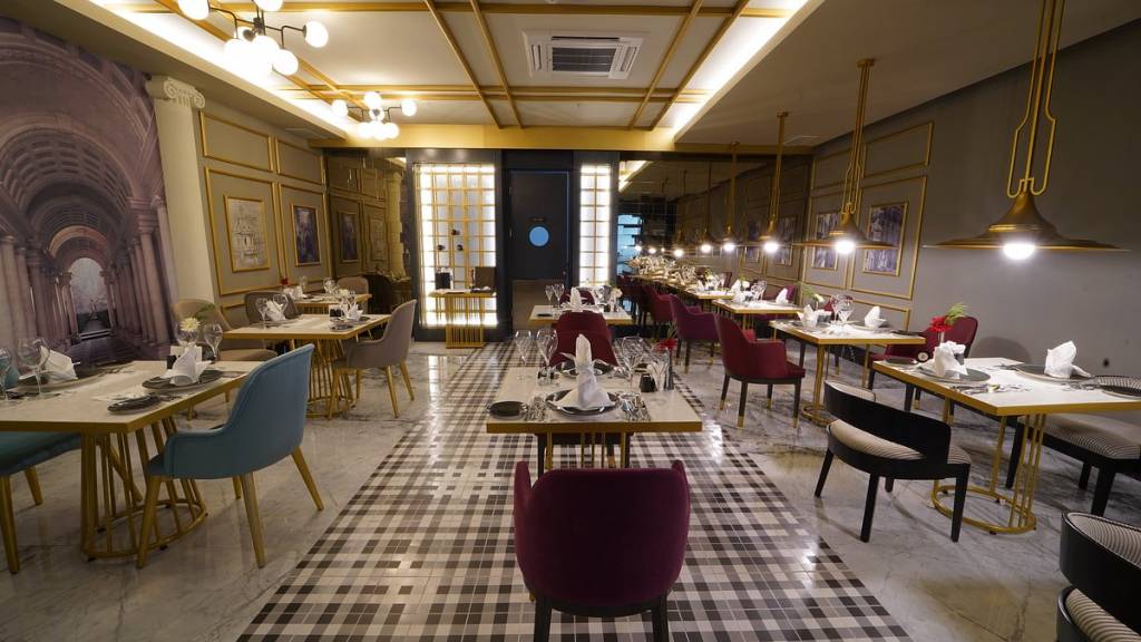 THE RAGA SIDE (tikai pieaugušajiem, 16+) 5★