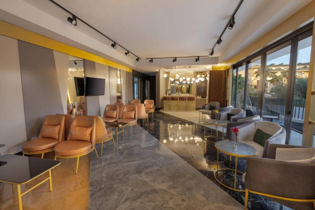 THE RAGA SIDE (tikai pieaugušajiem, 16+) 5★