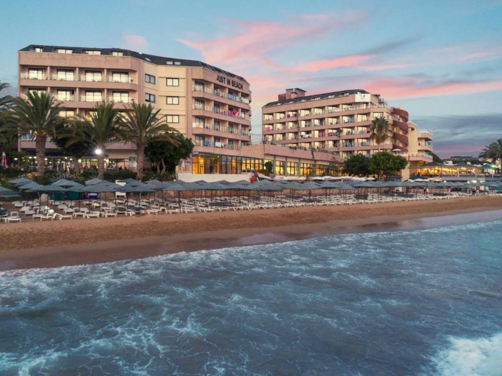 ASKA JUST IN BEACH 5★