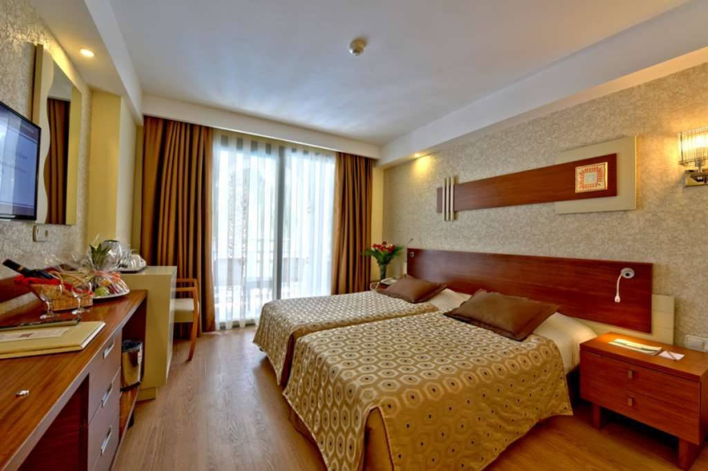 SIDE STAR BEACH HOTEL 5★