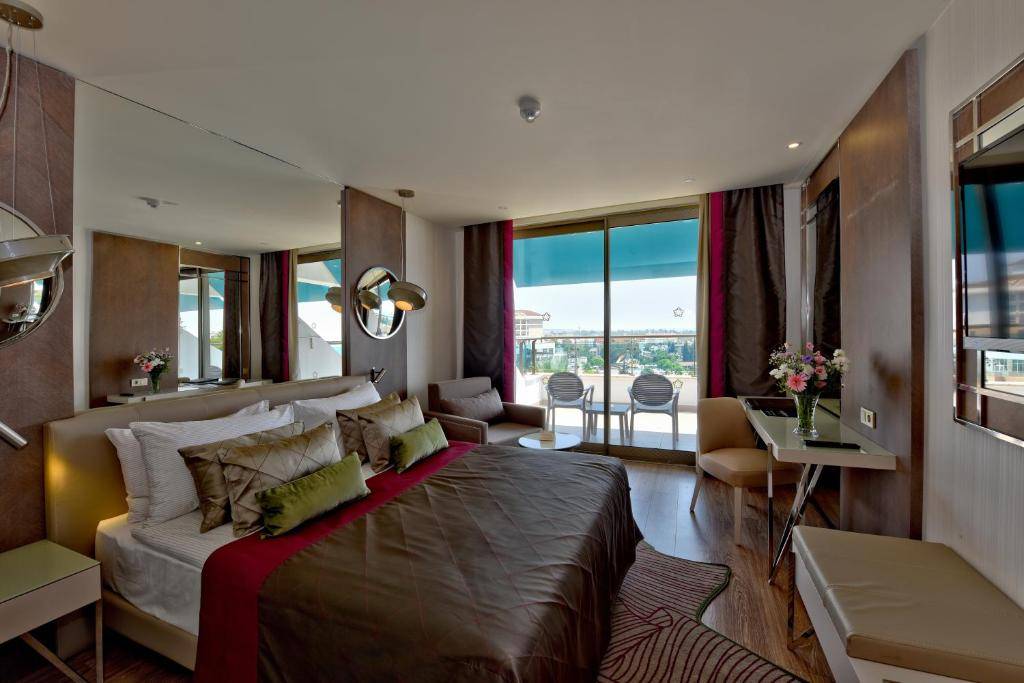 SIDE STAR ELEGANCE HOTEL 5★