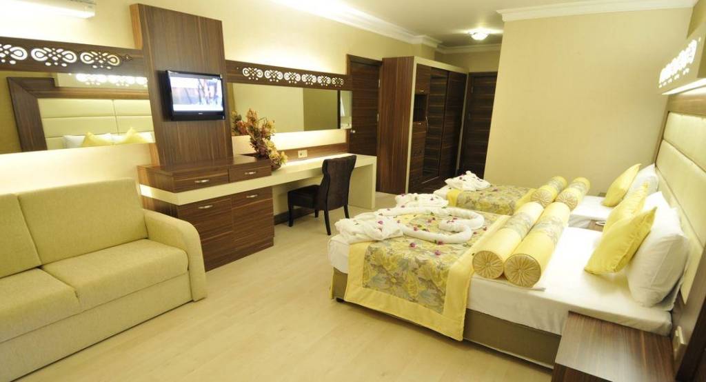 LIMONCELLO KONAKLI BEACH HOTEL 4★