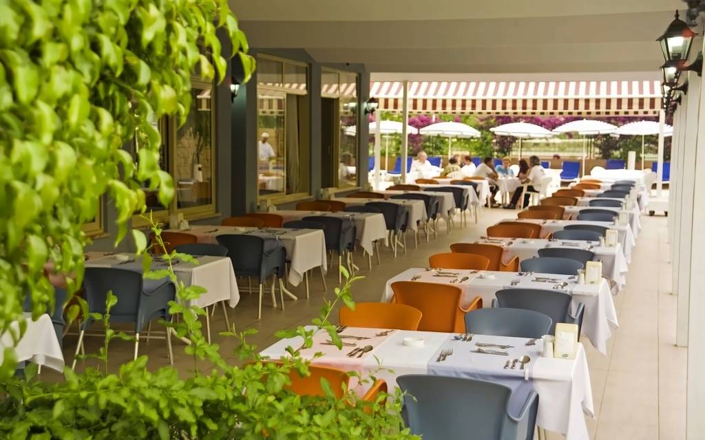 HOLIDAY LINE BEACH 3★