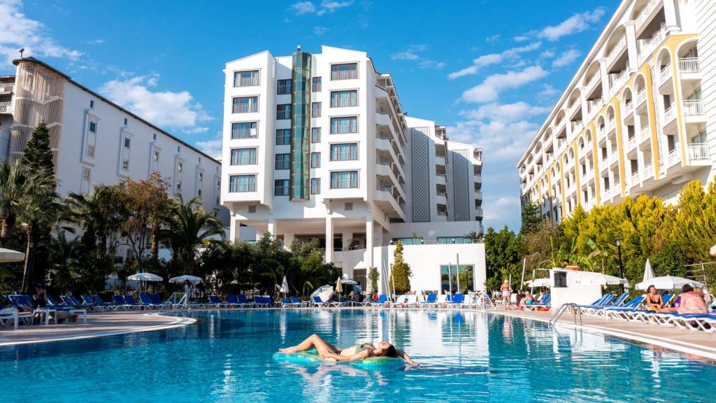 STELLA BEACH HOTEL 5★