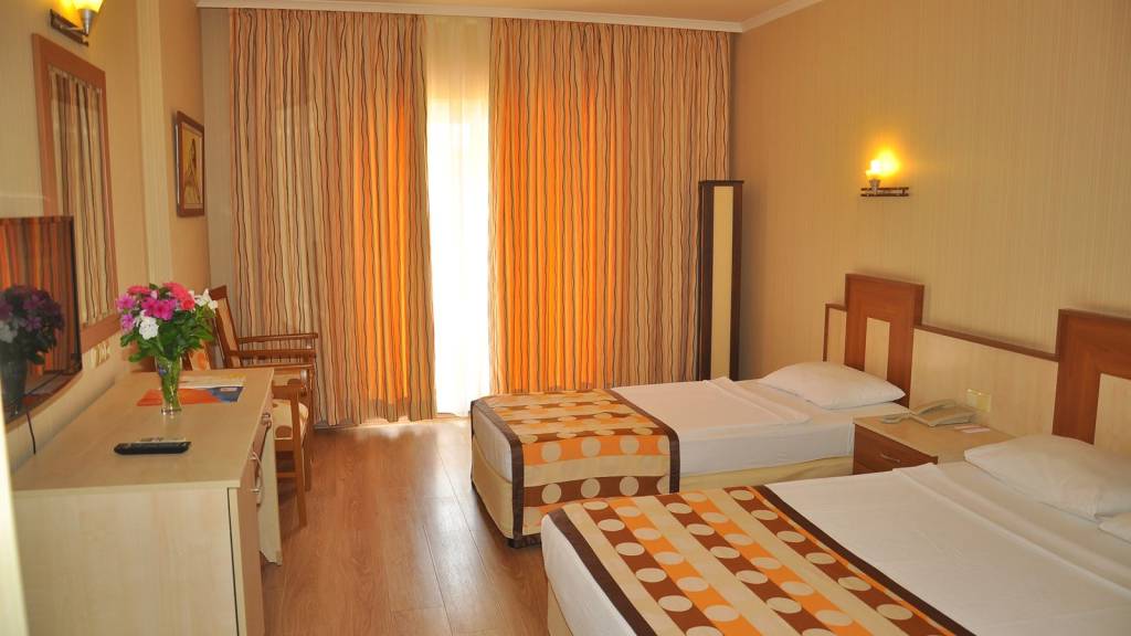 STELLA BEACH HOTEL 5★