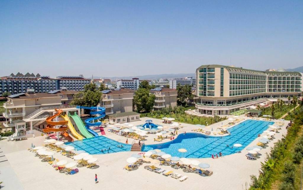 HEDEF BEACH RESORT HOTEL & SPA 5★