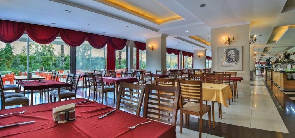 HEDEF BEACH RESORT HOTEL & SPA 5★