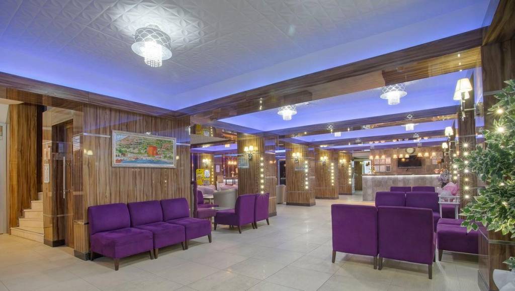 CLEOPATRA GOLDEN BEACH HOTEL 4★