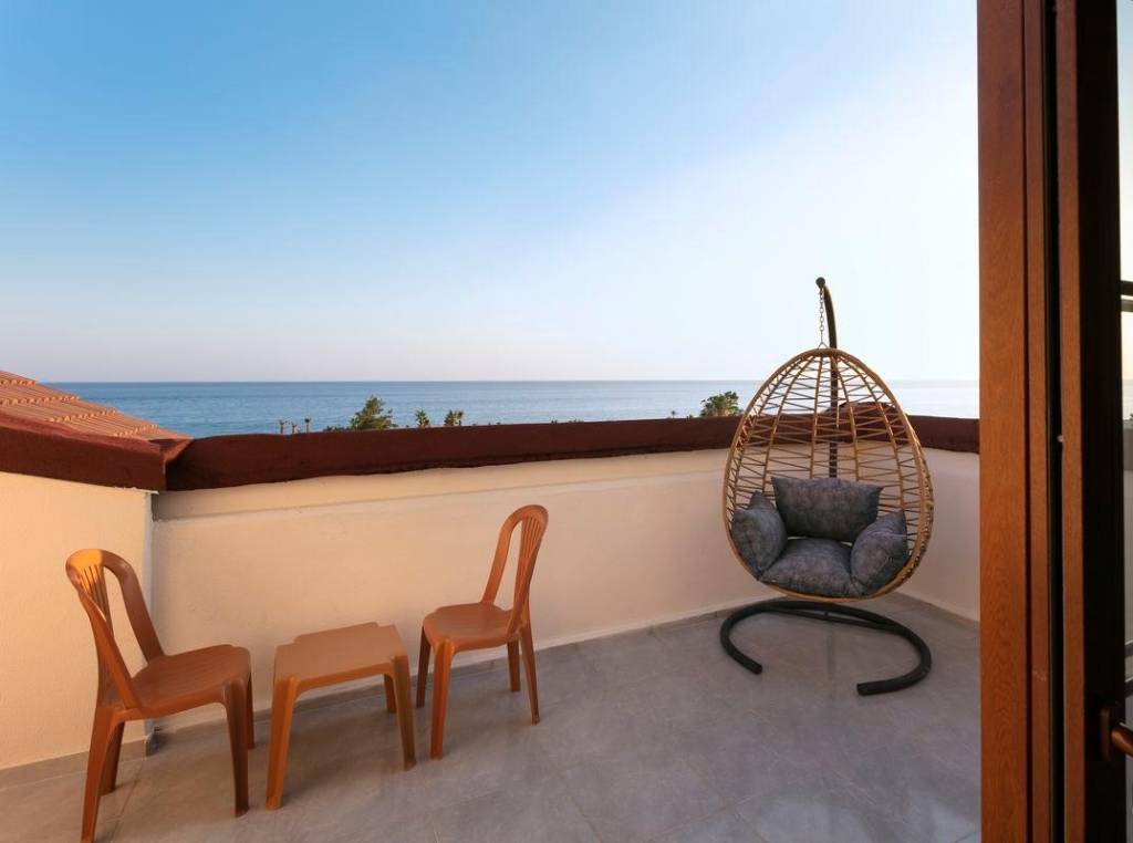 LOXIA COMFORT CLUB SIDE (EX. FUN&SUN LIFE SIDE) 5★