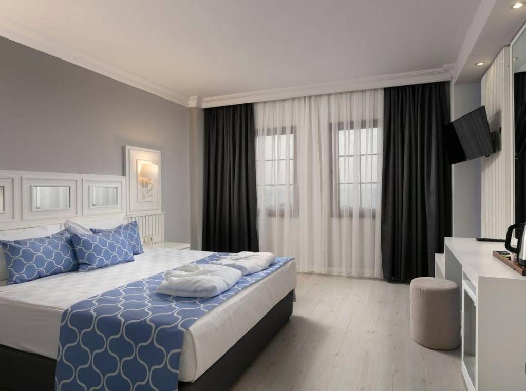 LOXIA COMFORT CLUB SIDE (EX. FUN&SUN LIFE SIDE) 5★