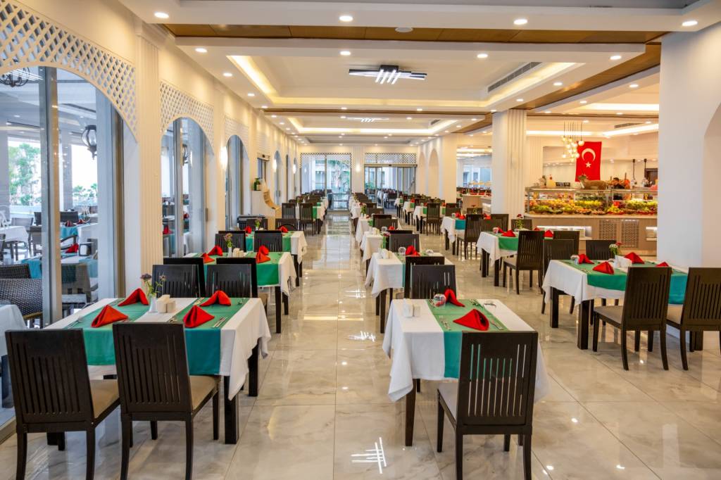 ROYAL ATLANTIS & SPA 5★