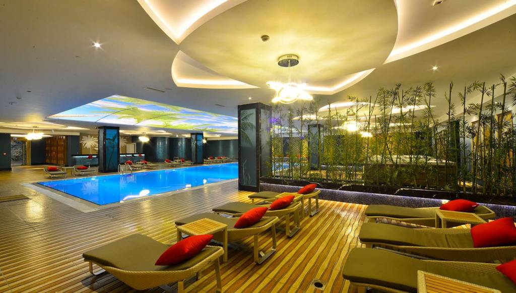 AZURA DELUXE RESORT & SPA 5★