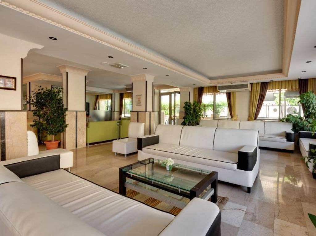 ELAMIR GRAND LUKULLUS HOTEL 4 ★