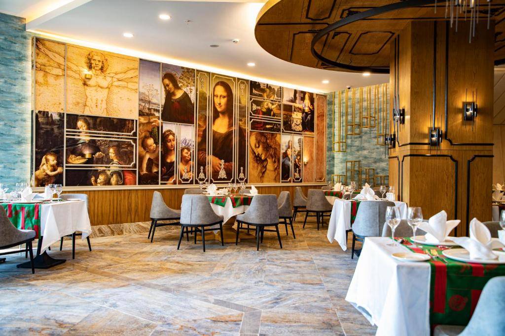 ARNOR DE LUXE HOTEL & SPA 5★