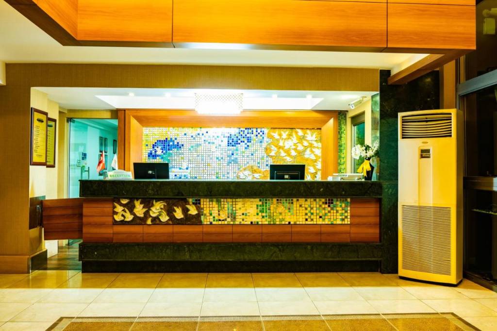 AMBASSADOR PLAZA HOTEL KEMER 4★