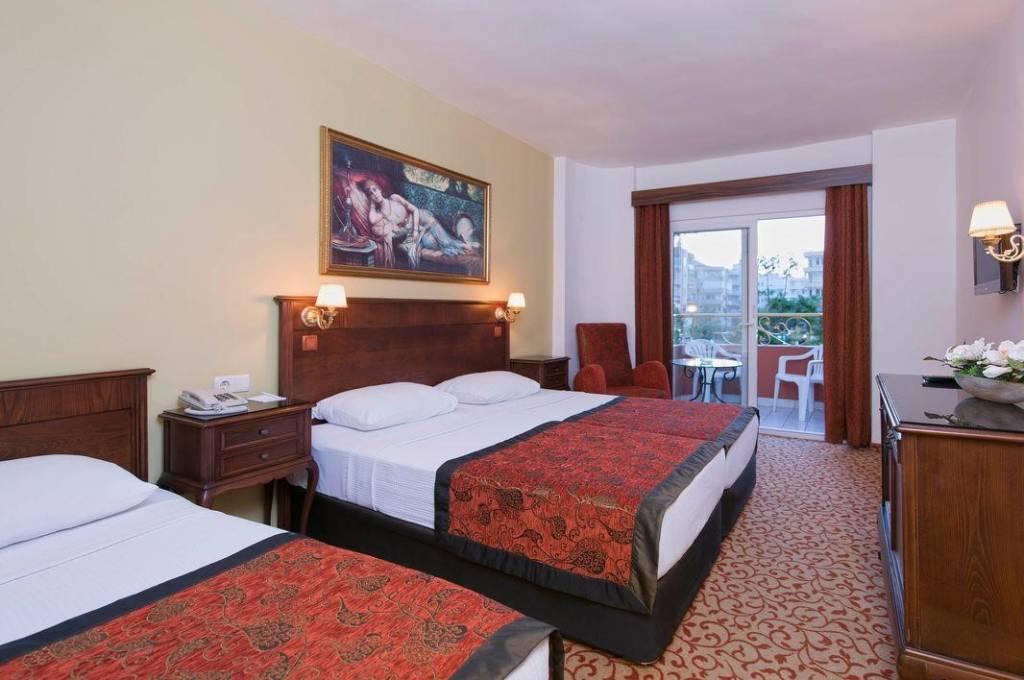 ANTIQUE ROMAN PALACE 5★