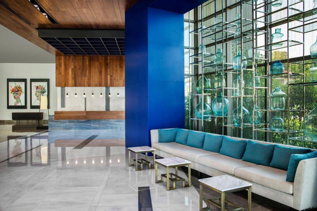 ACANTHUS & CENNET BARUT COLLECTION 5★